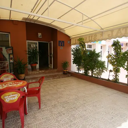 Sunami Πανσιόν La Nucía